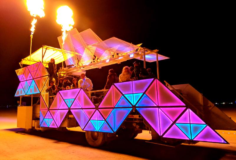 Dragomi Art Car