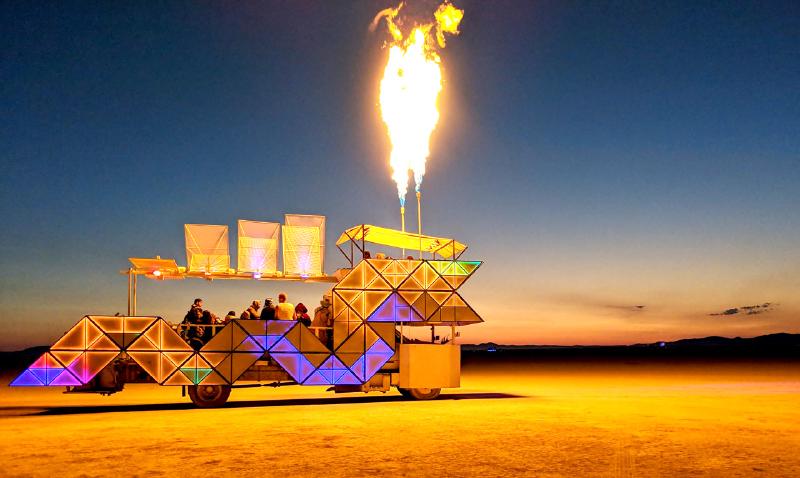 Dragomi Art Car