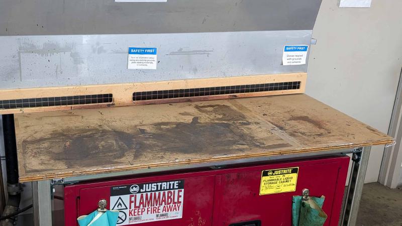 Printmaking ventilated Table